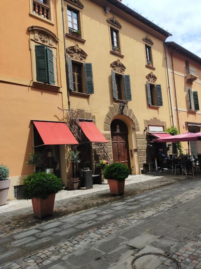Ca' Spadoni, Centro Storico, Piano Terra, Ingresso Indipendente, Teatro, Parcheggio, イーモラ エクステリア 写真