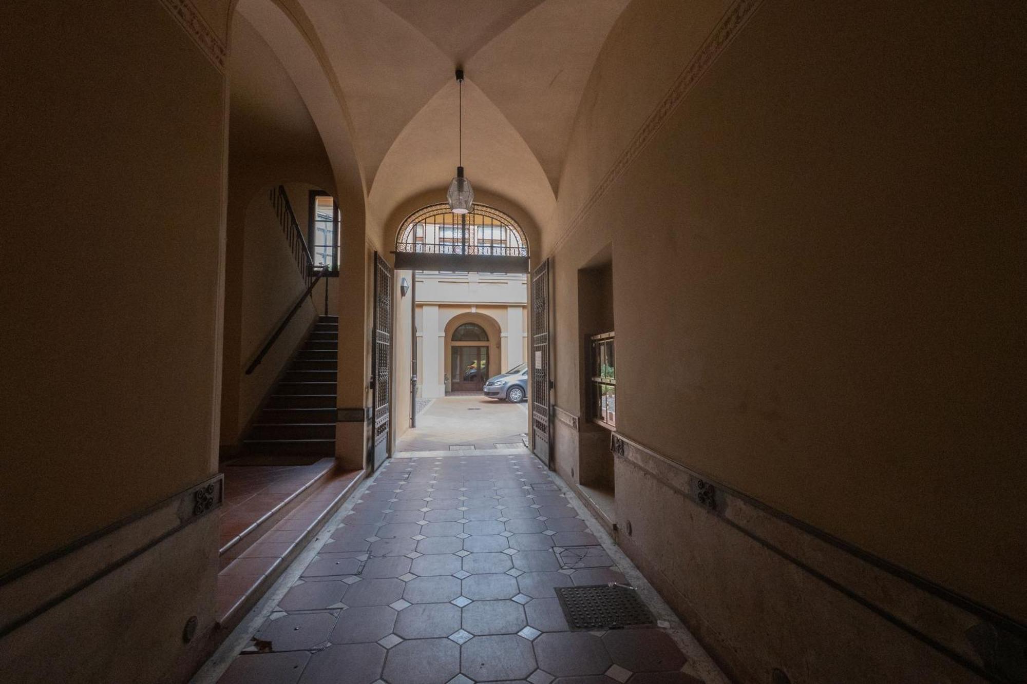 Ca' Spadoni, Centro Storico, Piano Terra, Ingresso Indipendente, Teatro, Parcheggio, イーモラ エクステリア 写真